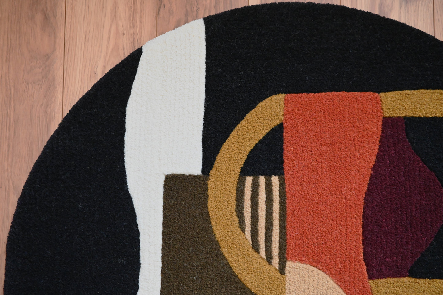 "dance in a circle" round rug