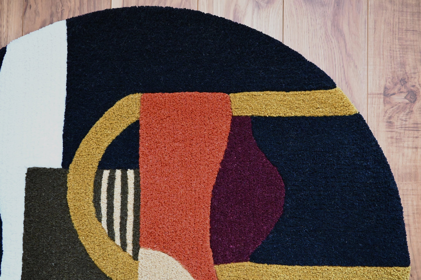 "dance in a circle" round rug