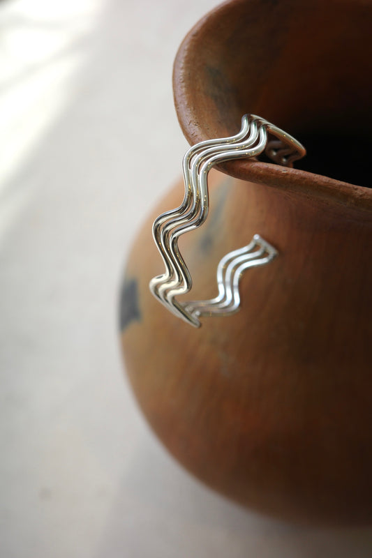 【BASENOTES】Wave bangle
