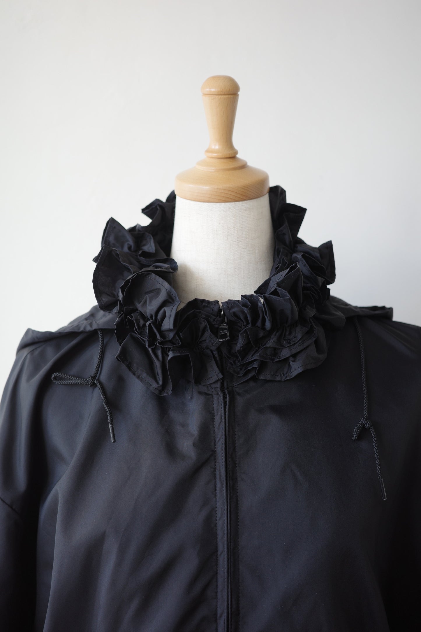 【griguri】pocketable wind breaker