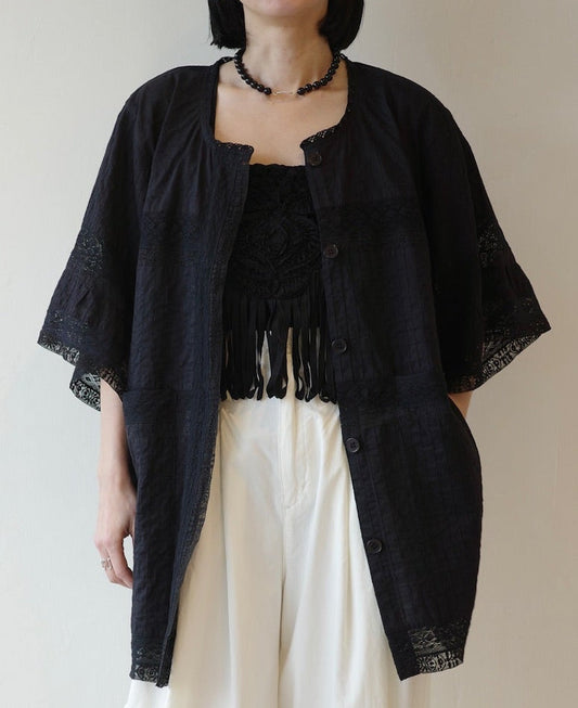 【crinkle crinkle crinkle】Lace patchwork half sleeve shirts