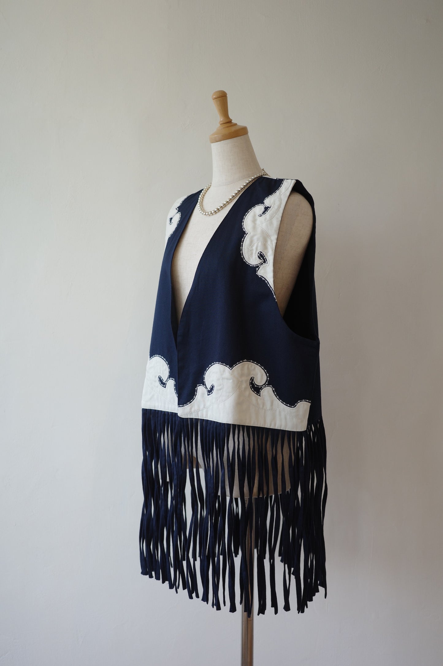 【crinkle crinkle crinkle】instinct vest