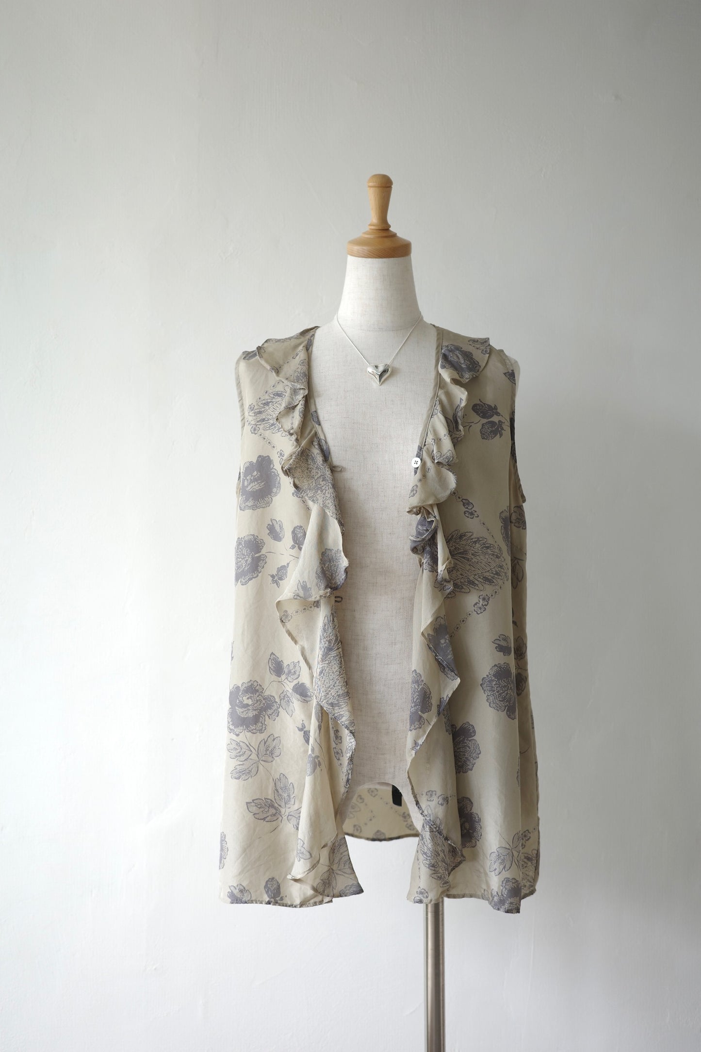 Silk Botanical Ruffle Sleeveless Blouse