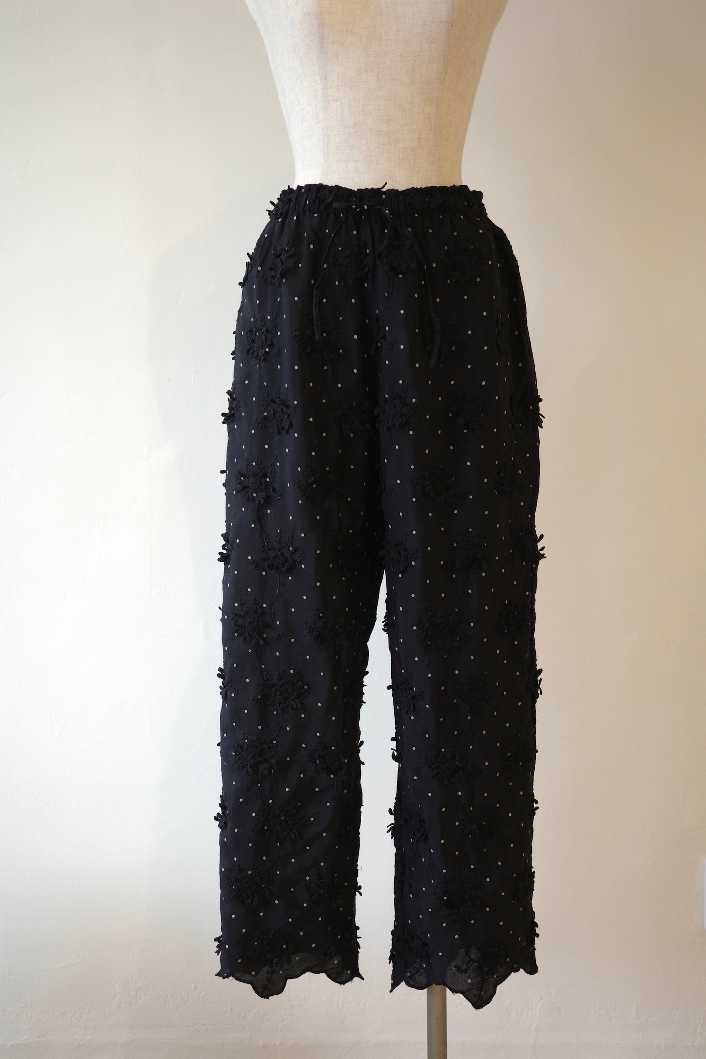【crinkle crinkle crinkle】dot 3D rayon shuntang easy pants