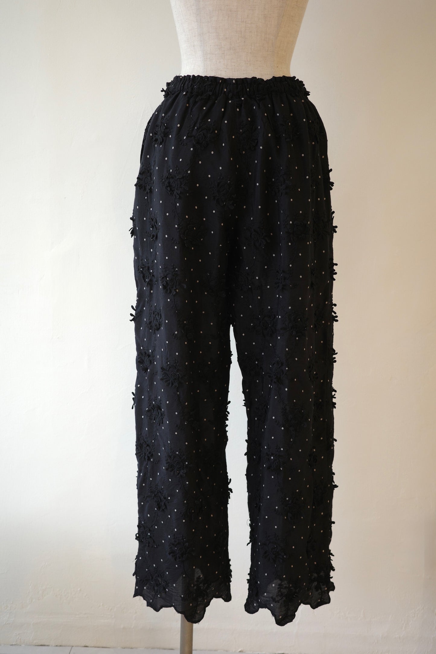 【crinkle crinkle crinkle】dot 3D rayon shuntang easy pants