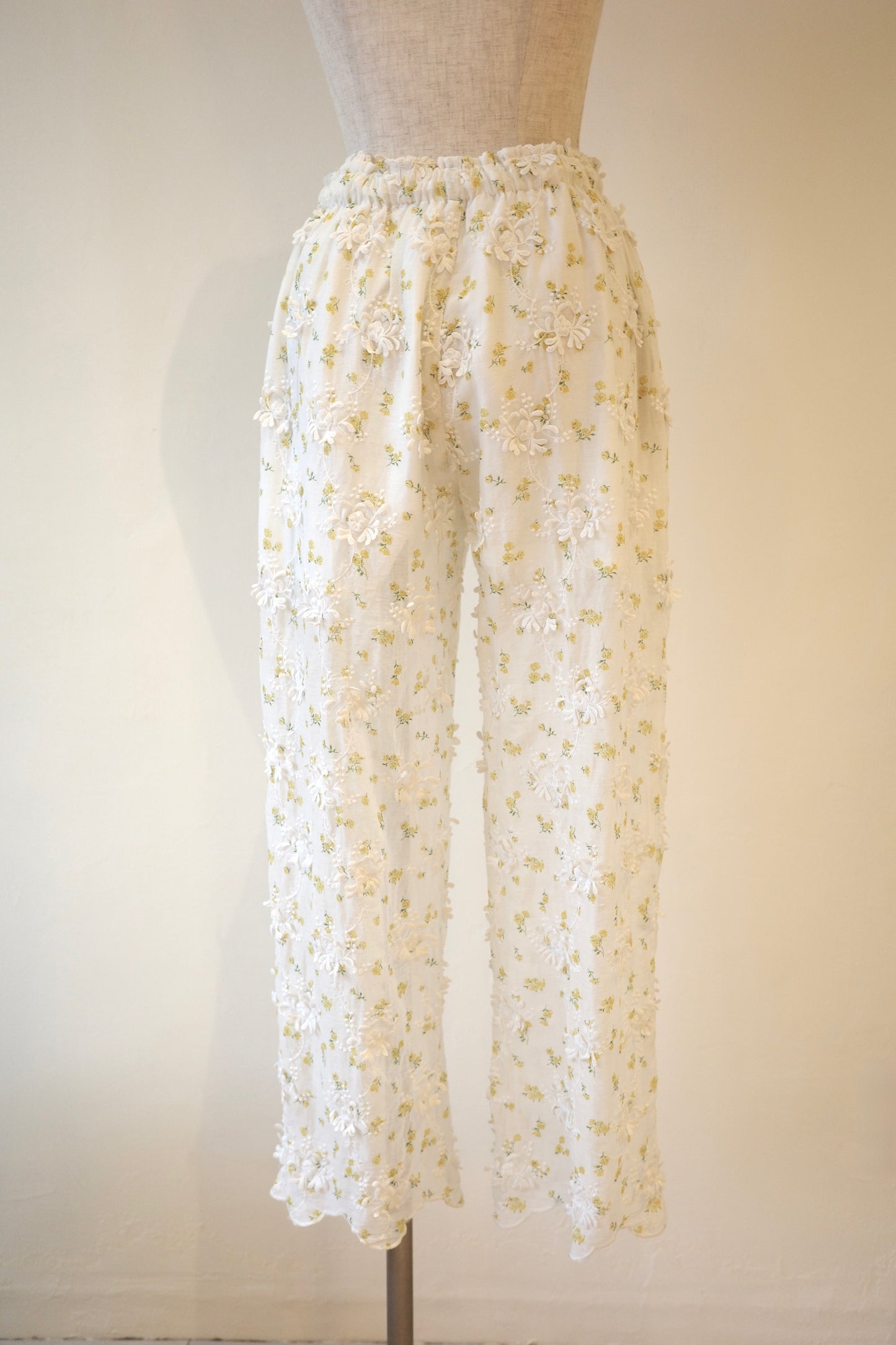 【crinkle crinkle crinkle】sheer flower easy pants
