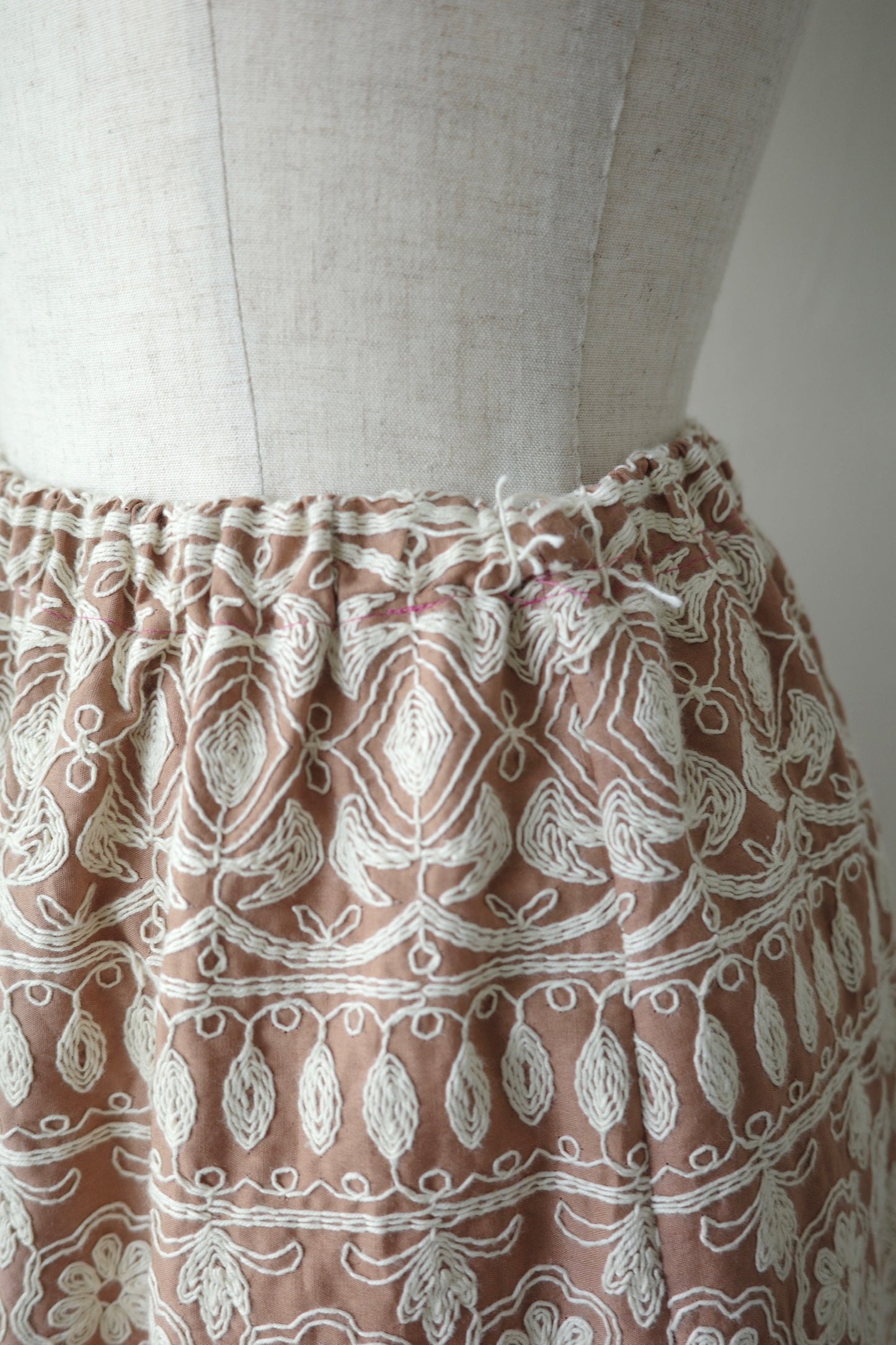 Embroidered Pattern Skirt