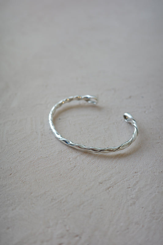 【BASENOTES】Twist bangle