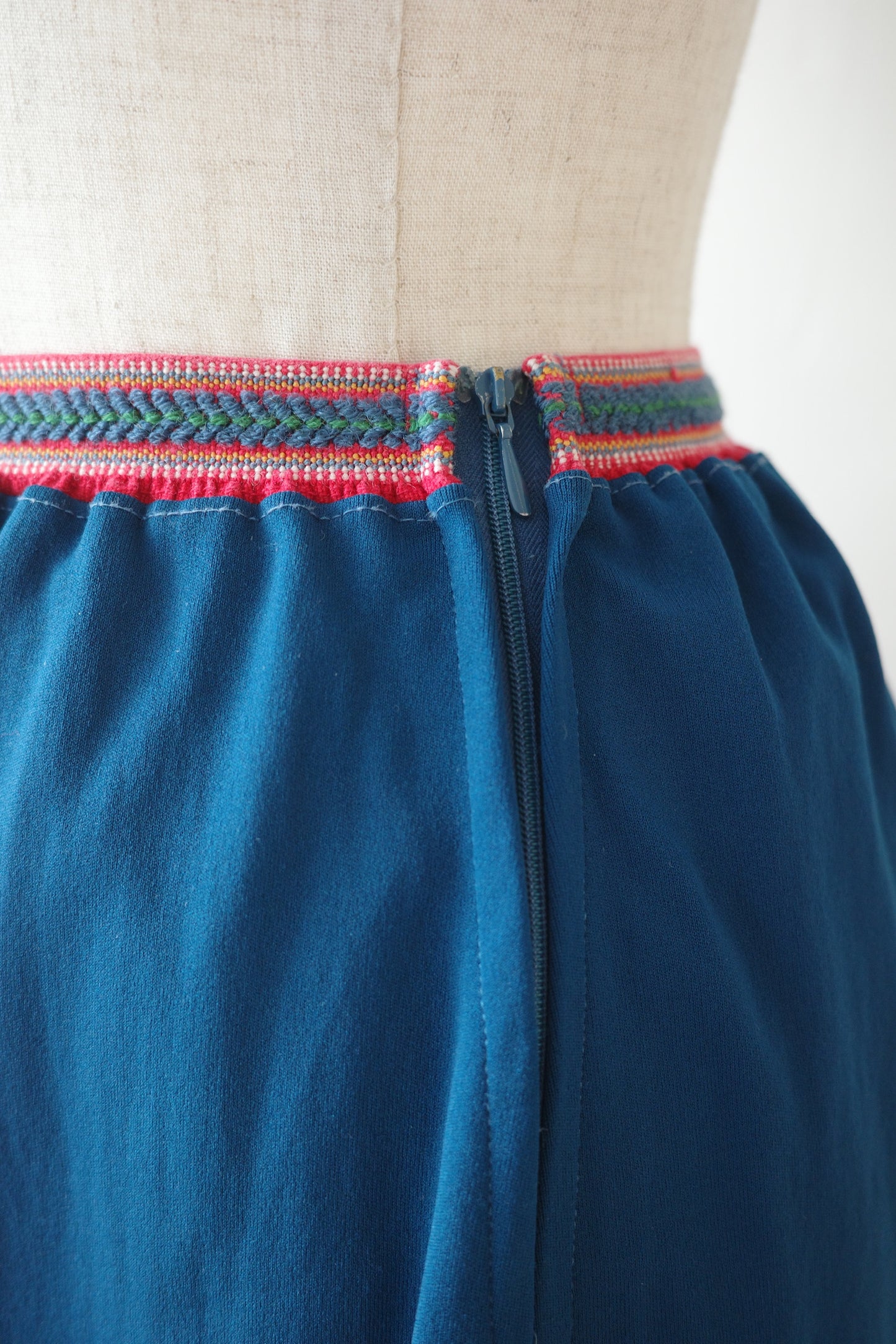 Balloon Cropped Pants